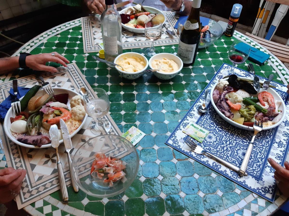 Chambres Et Table D'Hotes Le Jardin De Tesse 土伦 外观 照片